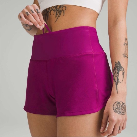NWT RARE Lululemon Speed Up HR Short Magenta Size 4 - Picture 1 of 11